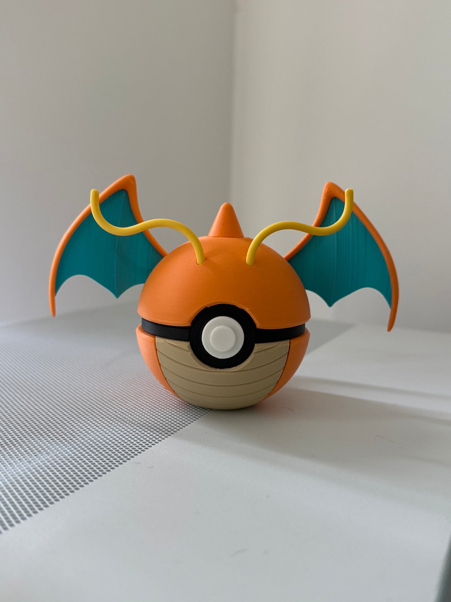 Dragonite Style Display Ball