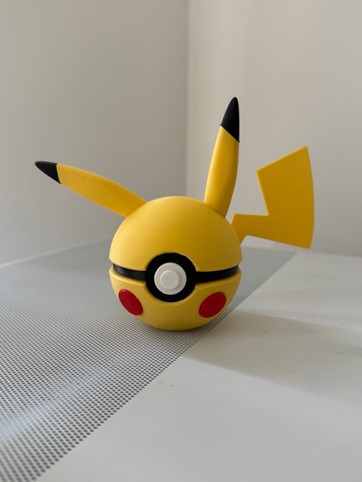 Pikachu Style Display Ball